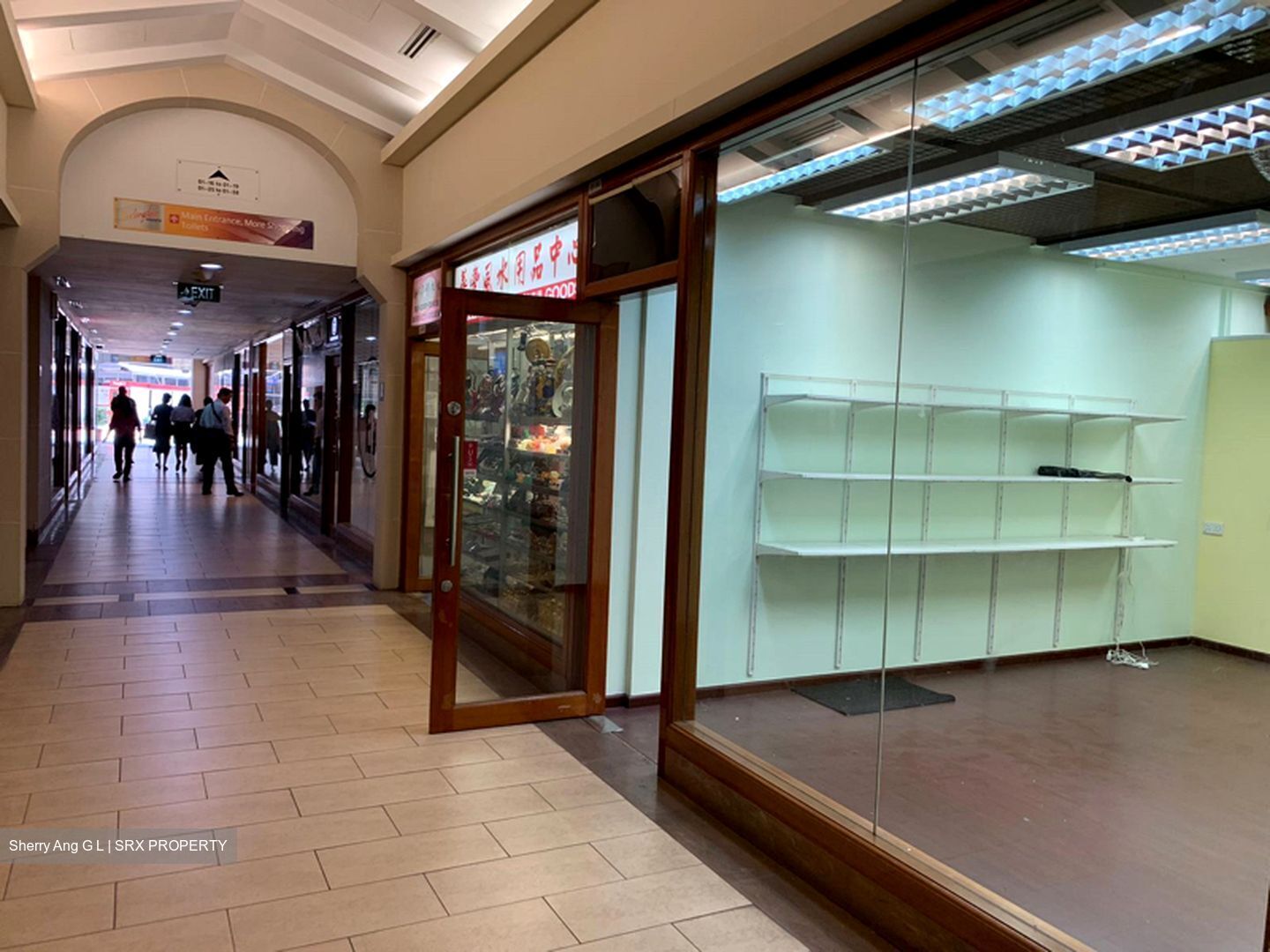 Burlington Square (D7), Retail For Rent 98754571